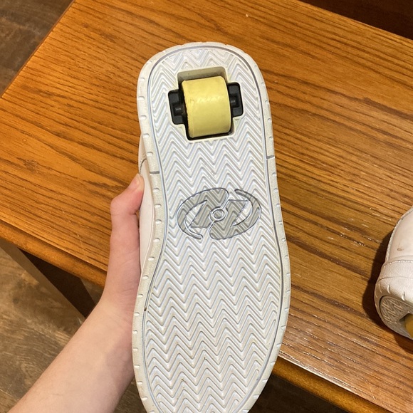 White Heelys - Picture 10 of 10
